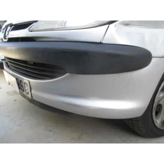 PEUGEOT 206 BERLINA '2002 XR PLATA