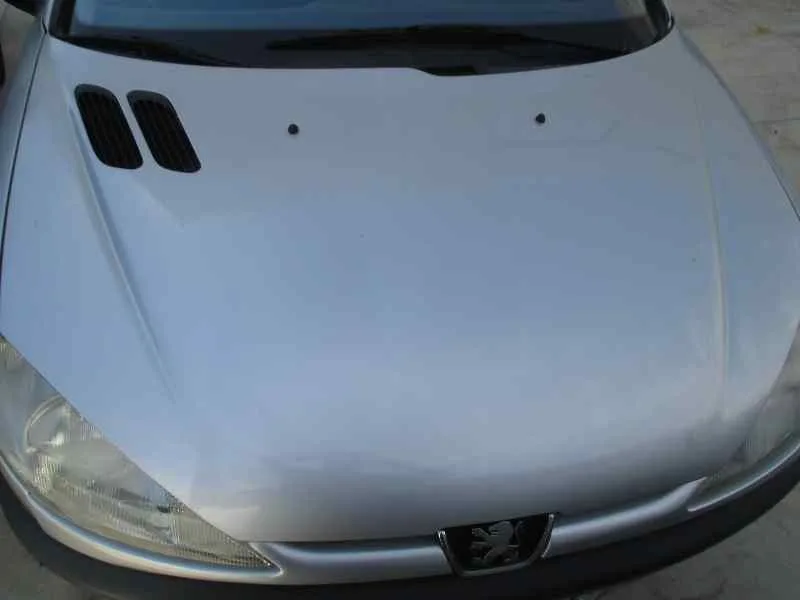 PEUGEOT 206 BERLINA '2002 XR PLATA