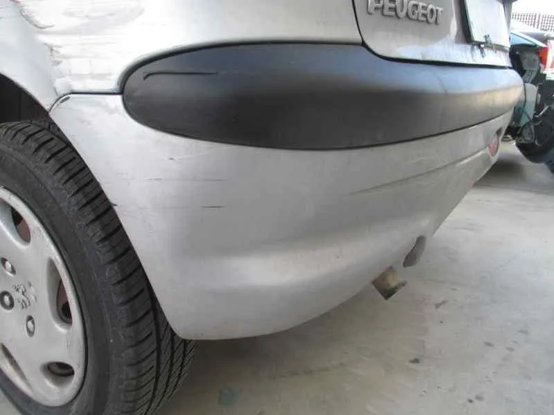 PEUGEOT 206 BERLINA '2002 XR PLATA