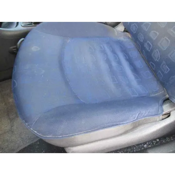 PEUGEOT 206 BERLINA '2002 XR PLATA