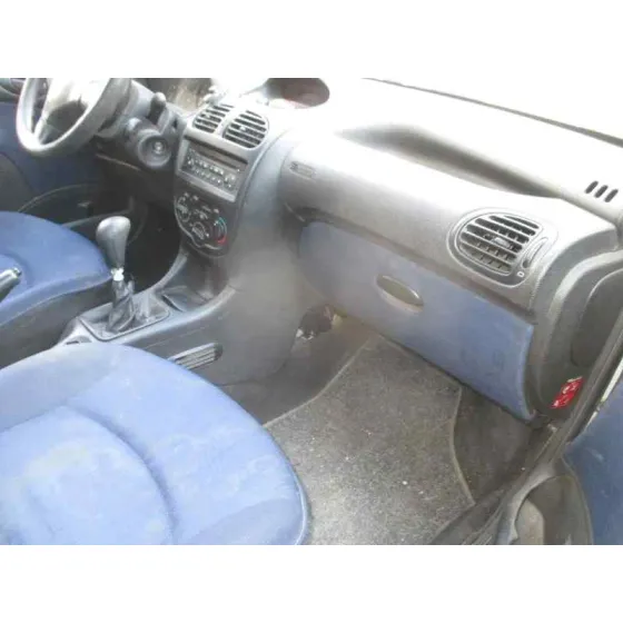 PEUGEOT 206 BERLINA '2002 XR PLATA