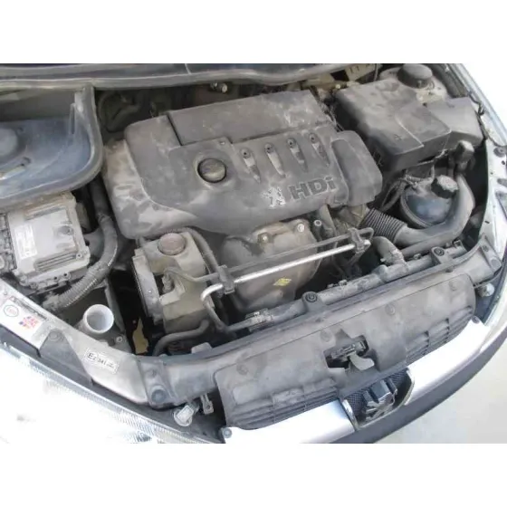 PEUGEOT 206 BERLINA '2002 XR PLATA