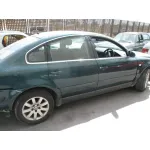 VOLKSWAGEN PASSAT BERLINA (3B3) '2001 ADVANCE VERDE