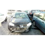 RENAULT MEGANE II CLASSIC BERLINA RENAULT MEGANE II CLASSIC BERLINA '2004 CONFORT DYNAMIQUE NEGRO 2003