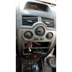 RENAULT MEGANE II CLASSIC BERLINA RENAULT MEGANE II CLASSIC BERLINA '2004 CONFORT DYNAMIQUE NEGRO 2003