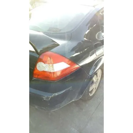 RENAULT MEGANE II CLASSIC BERLINA '2004 CONFORT DYNAMIQUE NEGRO