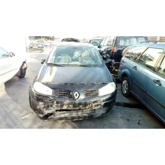 RENAULT MEGANE II CLASSIC BERLINA '2004 CONFORT DYNAMIQUE NEGRO