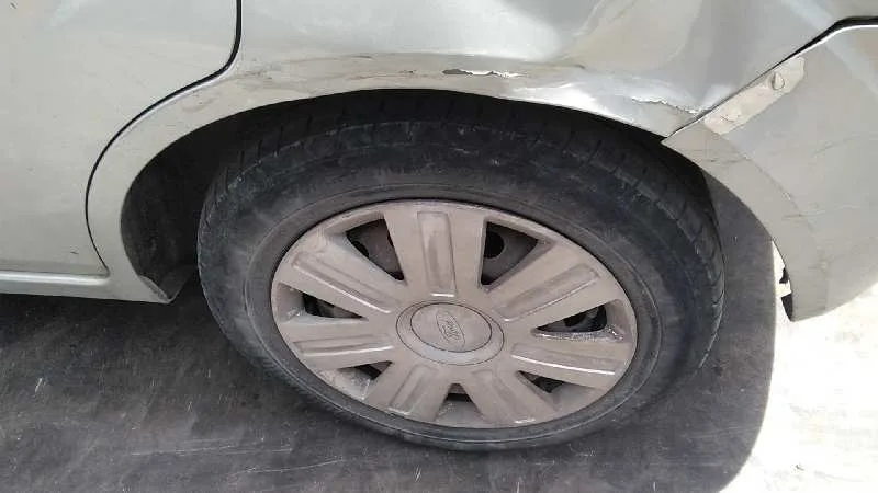FORD FIESTA (CBK) FORD FIESTA (CBK) '2005 AMBIENTE PLATA 2001