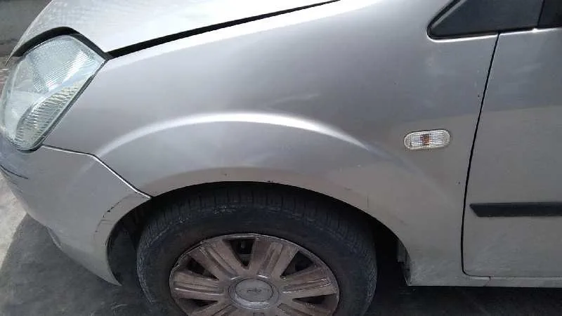 FORD FIESTA (CBK) '2005 AMBIENTE PLATA