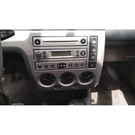 FORD FIESTA (CBK) '2005 AMBIENTE PLATA