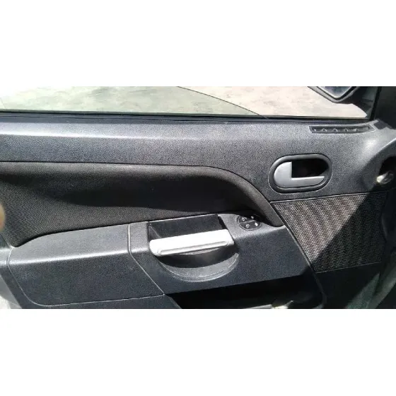 FORD FIESTA (CBK) '2005 AMBIENTE PLATA