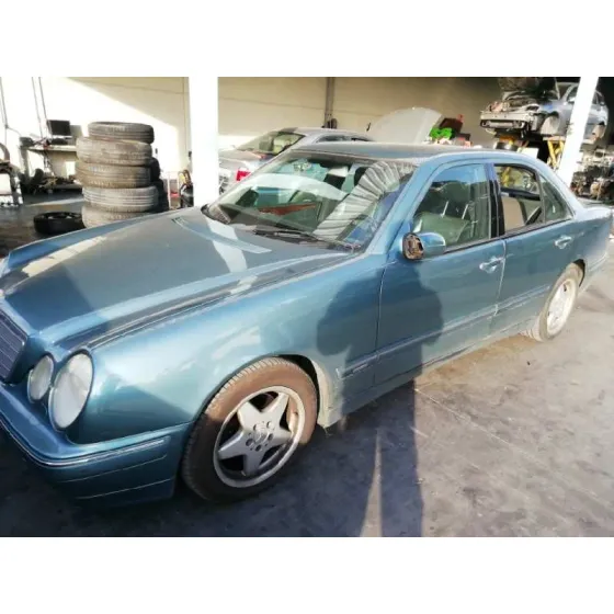 MERCEDES CLASE E (W210) BERLINA DIESEL '2000 320 CDI (210.026) AZUL VERDOSO