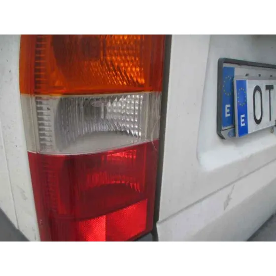 FORD TRANSIT MOD. 2000 COMBI '2006 FT 350 2.4 LARGO BLANCO