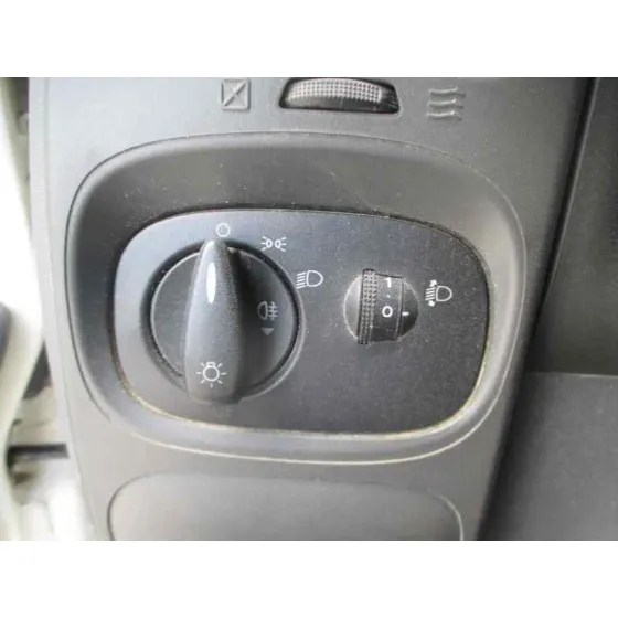 FORD TRANSIT MOD. 2000 COMBI '2006 FT 350 2.4 LARGO BLANCO