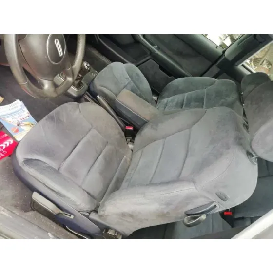 AUDI A3 (8L) '2001 1.8 AMBIENTE AZUL