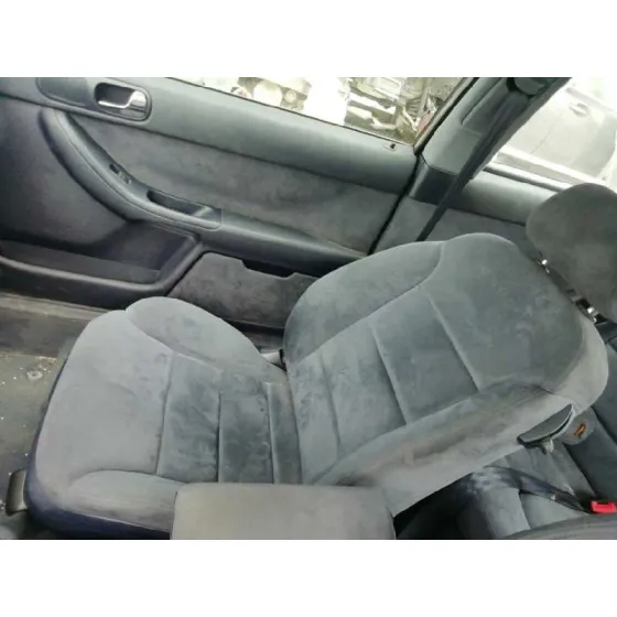AUDI A3 (8L) '2001 1.8 AMBIENTE AZUL