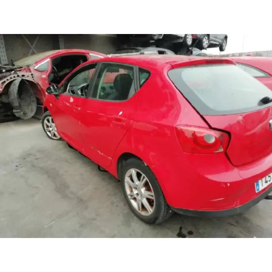SEAT IBIZA (6J5) '2010 REFERENCE ROJO