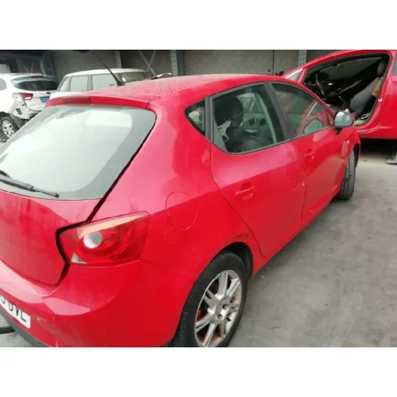 SEAT IBIZA (6J5) '2010 REFERENCE ROJO