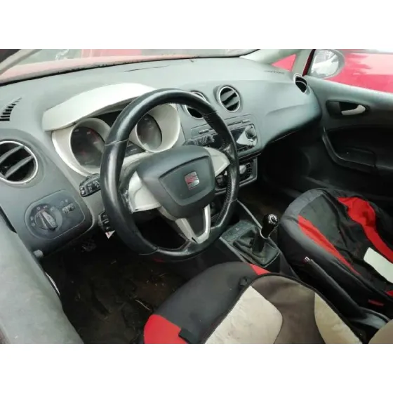 SEAT IBIZA (6J5) '2010 REFERENCE ROJO