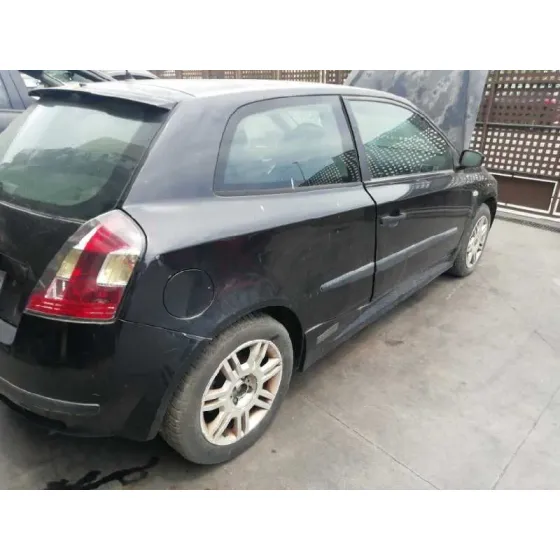 FIAT STILO (192) '2005 1.9 JTD / 1.9 JTD 115 ACTIVE NEGRO