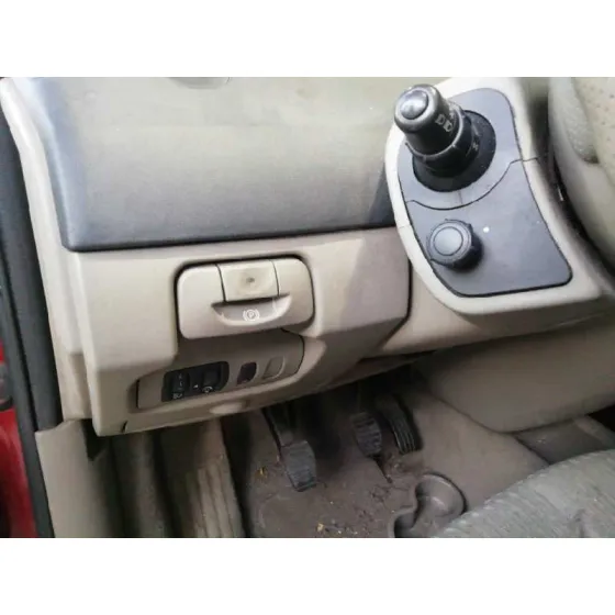 RENAULT SCENIC II '2006 EXCEPTION ROJO