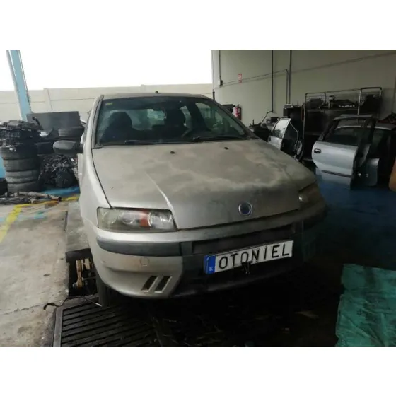 FIAT PUNTO BERLINA (188) '2002 1.2 8V PLATA
