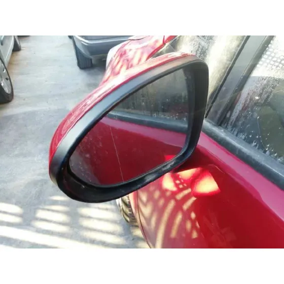 KIA RIO (YB) '2016 ATTRACT ROJO