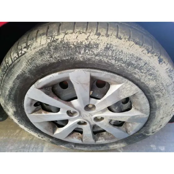 KIA RIO (YB) '2016 ATTRACT ROJO