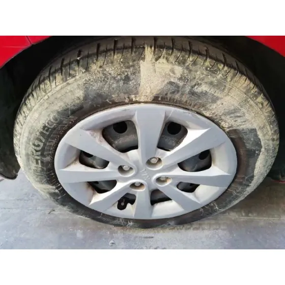 KIA RIO (YB) '2016 ATTRACT ROJO