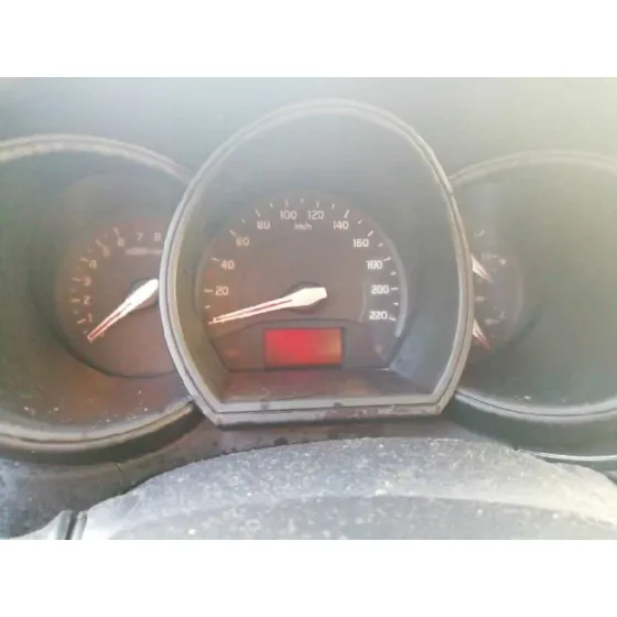 KIA RIO (YB) '2016 ATTRACT ROJO