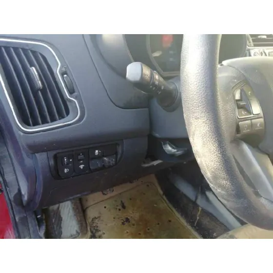 KIA RIO (YB) '2016 ATTRACT ROJO