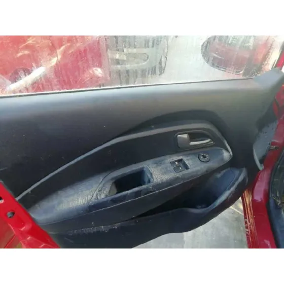 KIA RIO (YB) '2016 ATTRACT ROJO