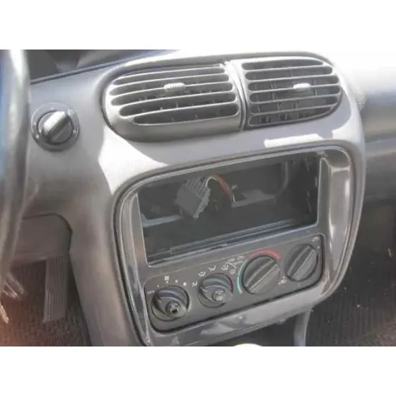 CHRYSLER STRATUS BERLINA (JA) '1999 2.0 LE
