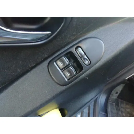 SEAT LEON (1M1) '2005 1.9 TDI NEGRO