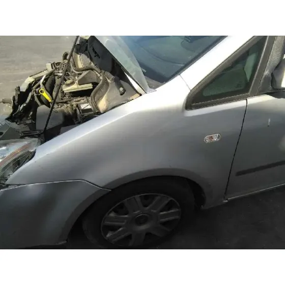 FORD FOCUS C-MAX (CAP) '2006 GHIA (D) PLATA