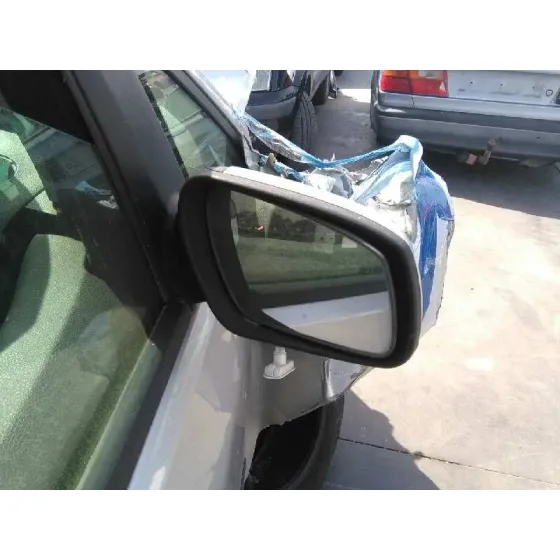 FORD FOCUS C-MAX (CAP) '2006 GHIA (D) PLATA