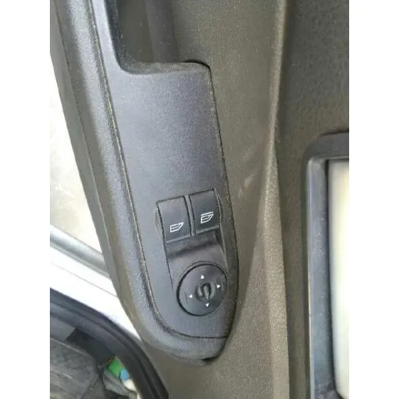 FORD FOCUS C-MAX (CAP) '2006 GHIA (D) PLATA