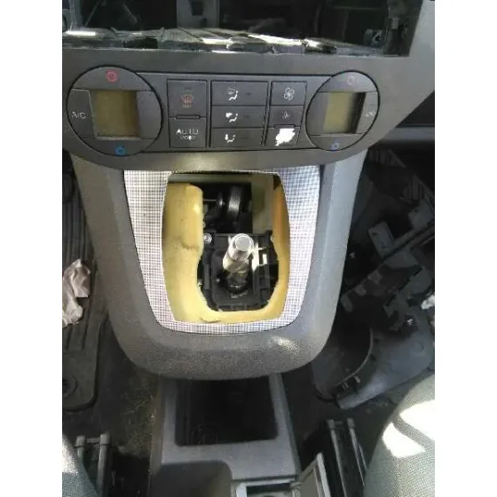 FORD FOCUS C-MAX (CAP) '2006 GHIA (D) PLATA