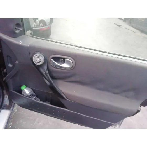 RENAULT MEGANE II BERLINA 5P '2007 1.5 DCI DIESEL NEGRO