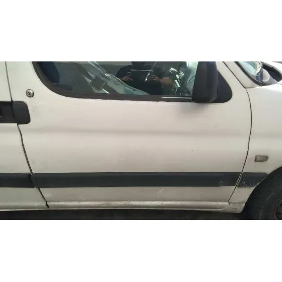 PEUGEOT PARTNER (S1) '2002 1.9 DIESEL BLANCO