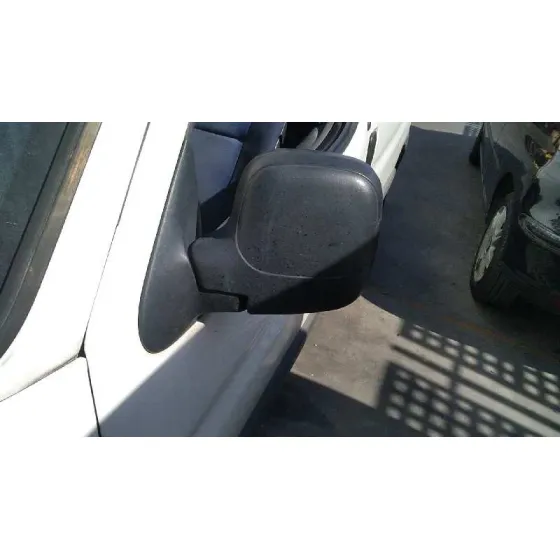 PEUGEOT PARTNER (S1) '2002 1.9 DIESEL BLANCO