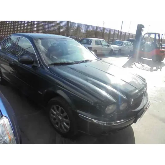 JAGUAR X-TYPE '2001 2.5 V6 VERDE