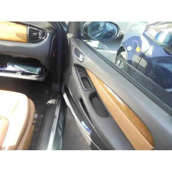 JAGUAR X-TYPE '2001 2.5 V6 VERDE