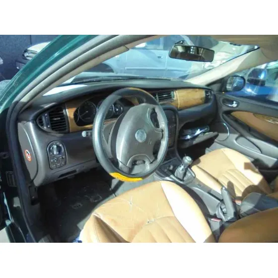 JAGUAR X-TYPE '2001 2.5 V6 VERDE