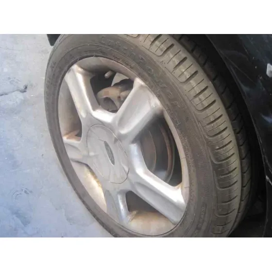 FORD FOCUS BERLINA (CAK) '2002 TREND NEGRO