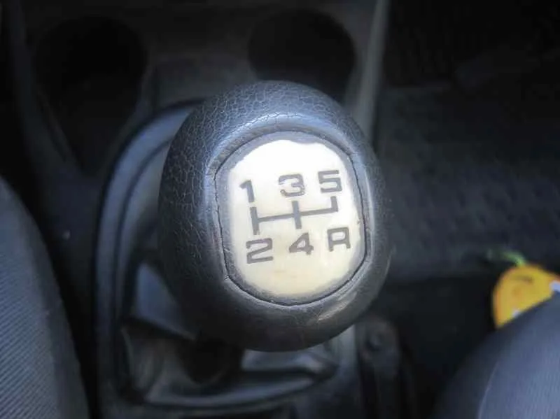 FORD FOCUS BERLINA (CAK) '2002 TREND NEGRO