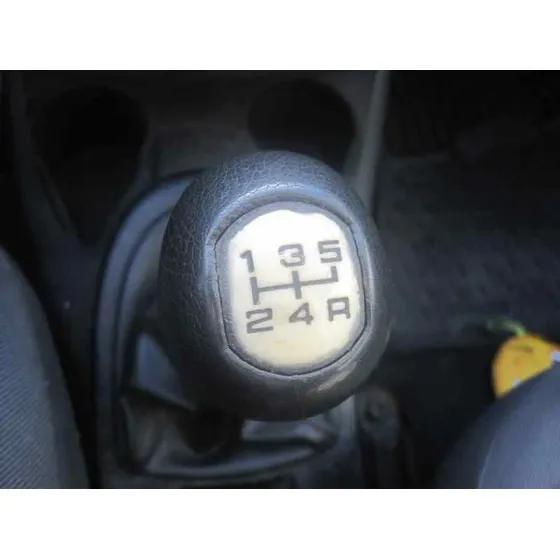FORD FOCUS BERLINA (CAK) '2002 TREND NEGRO