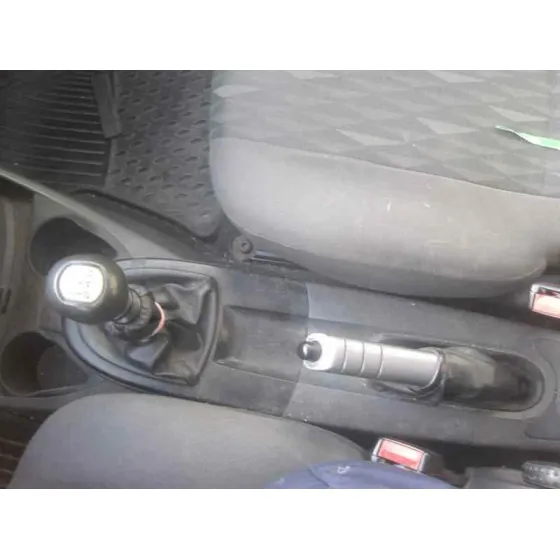 FORD FOCUS BERLINA (CAK) '2002 TREND NEGRO