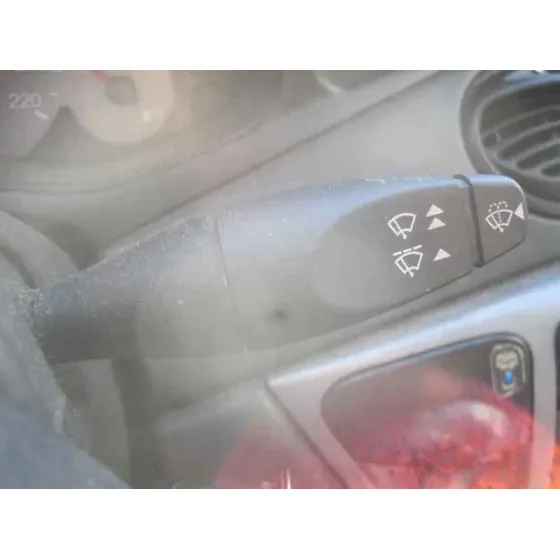 FORD FOCUS BERLINA (CAK) '2002 TREND NEGRO