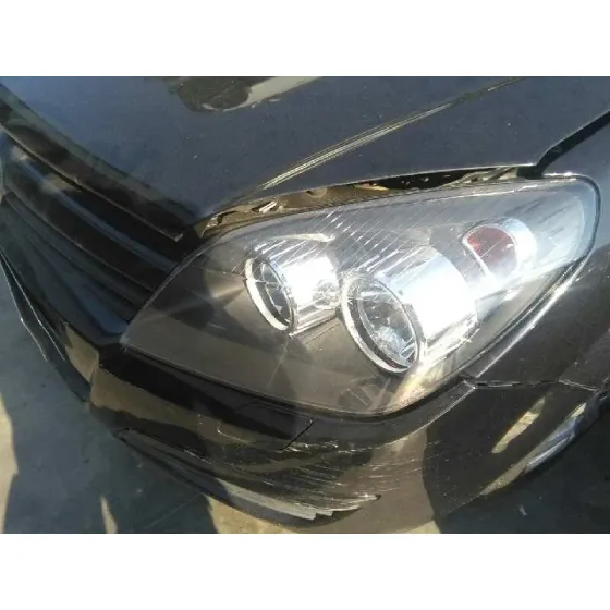 OPEL ASTRA H BERLINA '2004 COSMO NEGRO